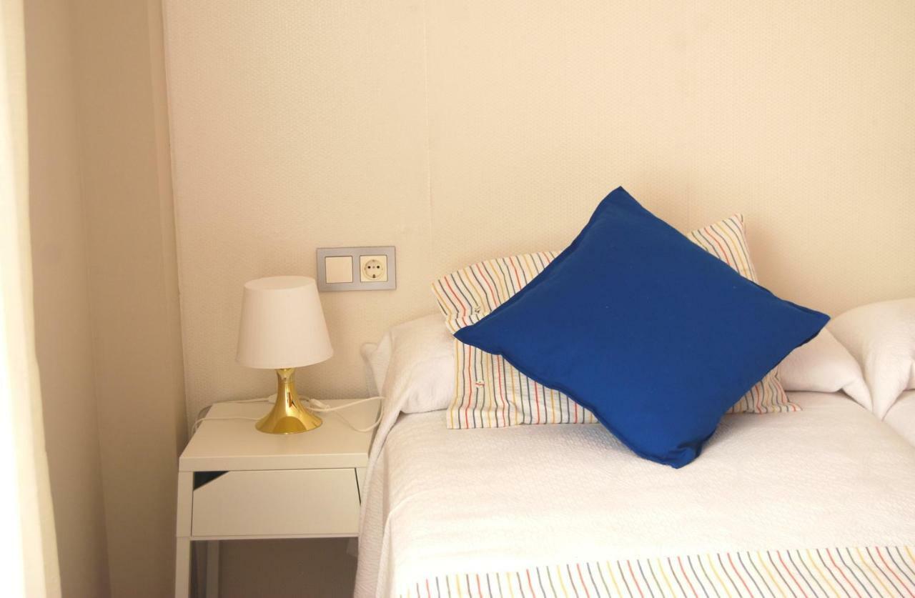 Centrico Nuevo Dos Banos Parking Apartment เซบีญา ภายนอก รูปภาพ