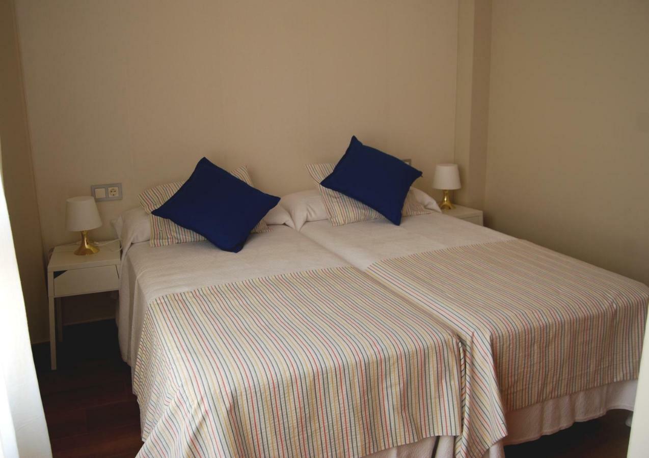 Centrico Nuevo Dos Banos Parking Apartment เซบีญา ภายนอก รูปภาพ