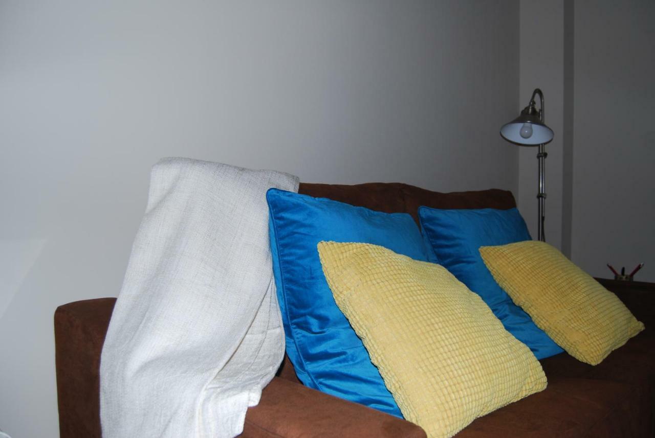 Centrico Nuevo Dos Banos Parking Apartment เซบีญา ภายนอก รูปภาพ