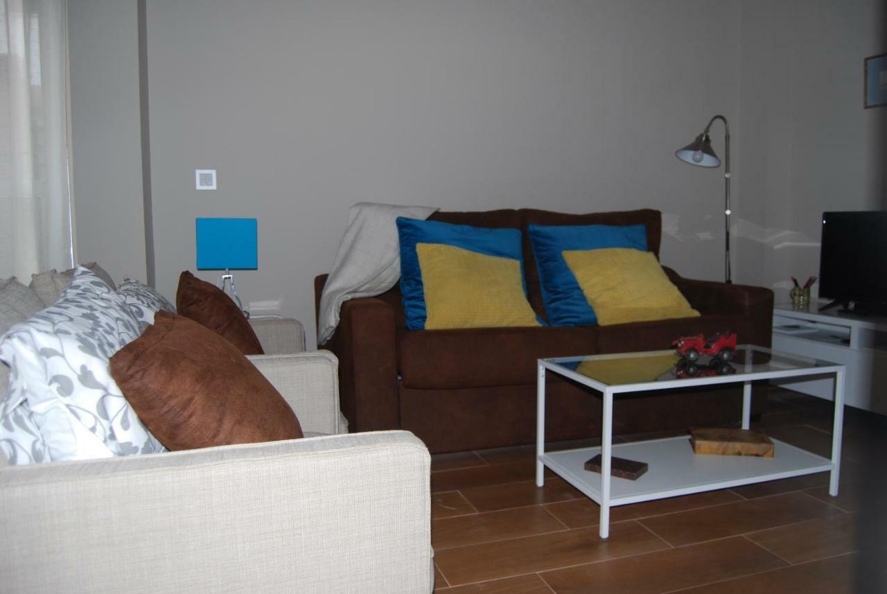 Centrico Nuevo Dos Banos Parking Apartment เซบีญา ภายนอก รูปภาพ